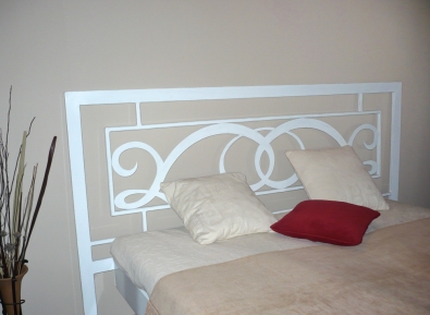 Kovová postel Granada biela