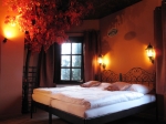 Kované postele - Penzion Fermata
