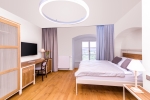 kovové postele a hotelový nábytek z produkce IRON-ART, hotel Zámek Svijany